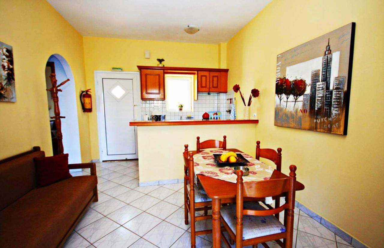 אגיוס גיורגיוס פגון Cozy Apartment Few Mins From Beach Corfu מראה חיצוני תמונה